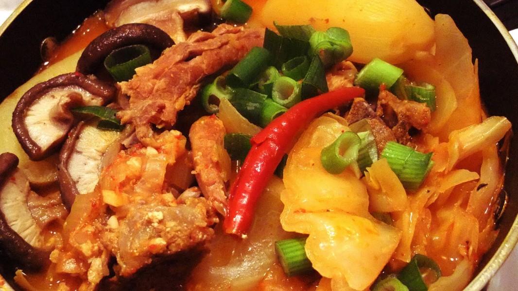 Exploring the Streets of Jeonju, South Korea for Their Mouthwatering Food